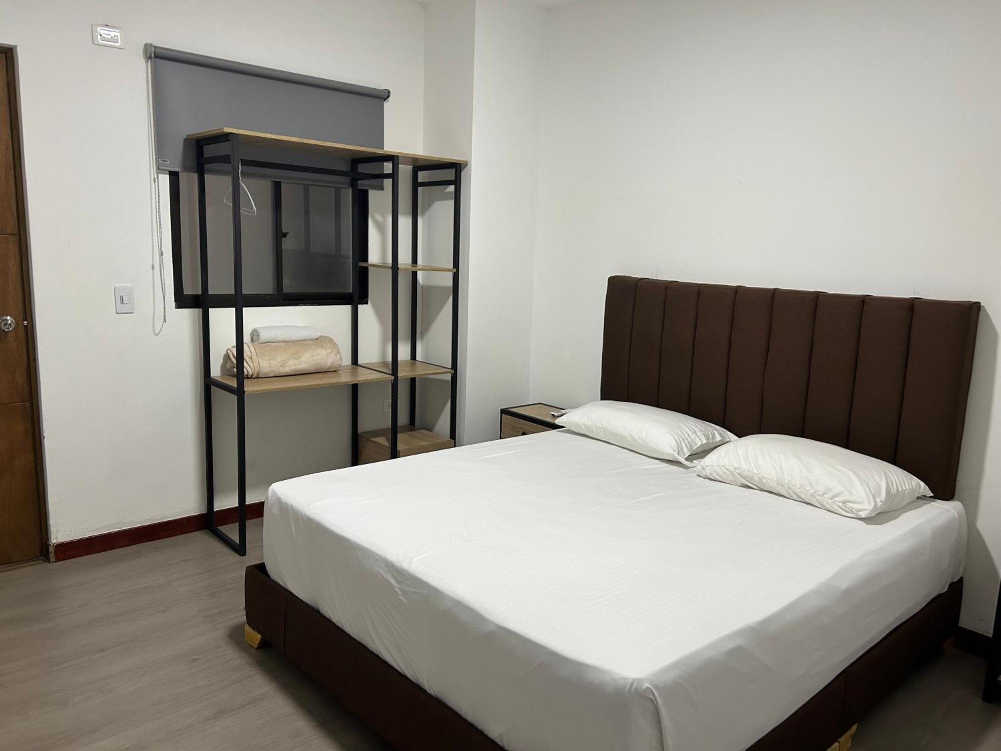Hotel Gallery By 70 Меделин Екстериор снимка